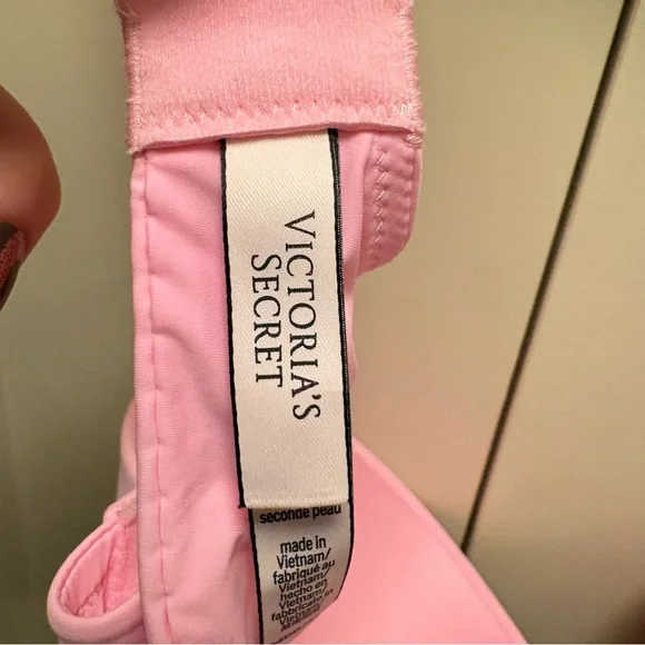💖Victoria's Secret Light Pink -   t-shirt, push-up full coverage Bra- Size 34DD - Picture 6 of 9